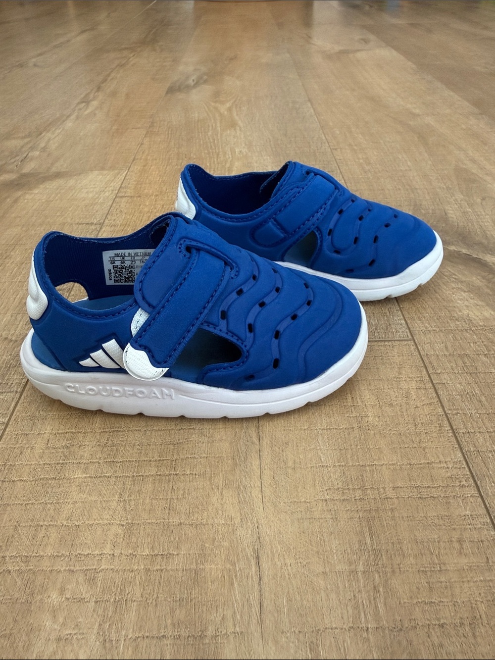 adidas Kids Royal Blue Cloudfoam Sandals with White Outsole